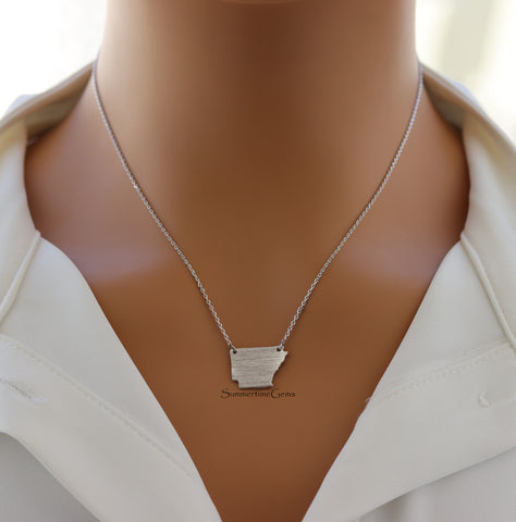 STG 18K Gold Plated Dainty Brushed Arkansas State Pendant Necklace – Minimalist State Pride Jewelry for Everyday Wear