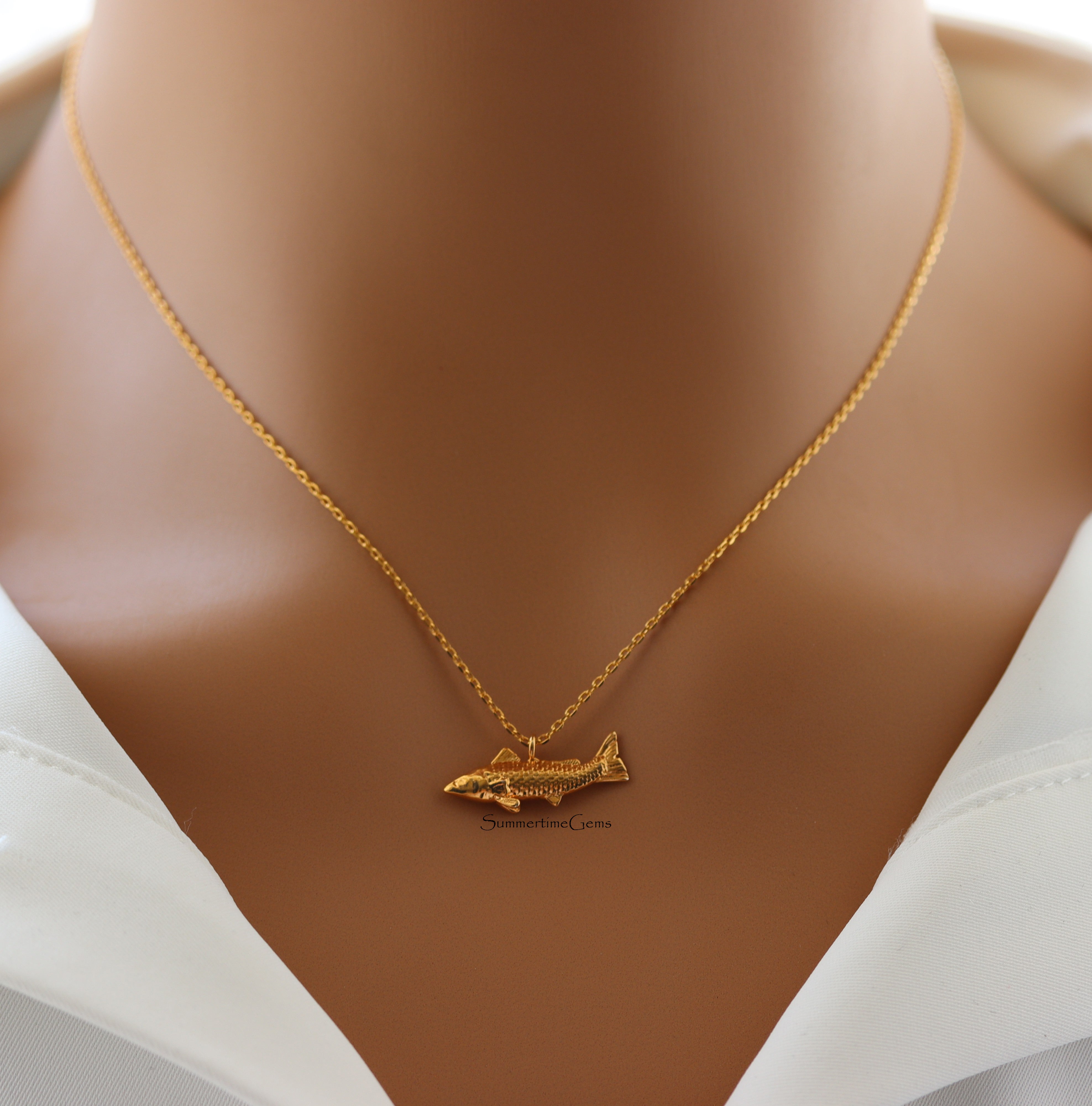 STG 18K Gold Plated Dainty 3D Fish Pendant Necklace – Ocean-Inspired Minimalist Jewelry for Beach Lovers & Dreamers