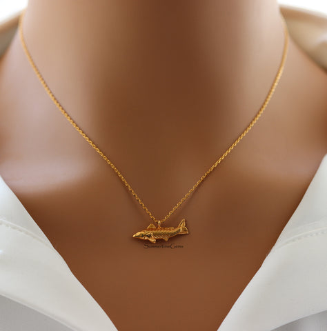 STG 18K Gold Plated Dainty 3D Fish Pendant Necklace – Ocean-Inspired Minimalist Jewelry for Beach Lovers & Dreamers