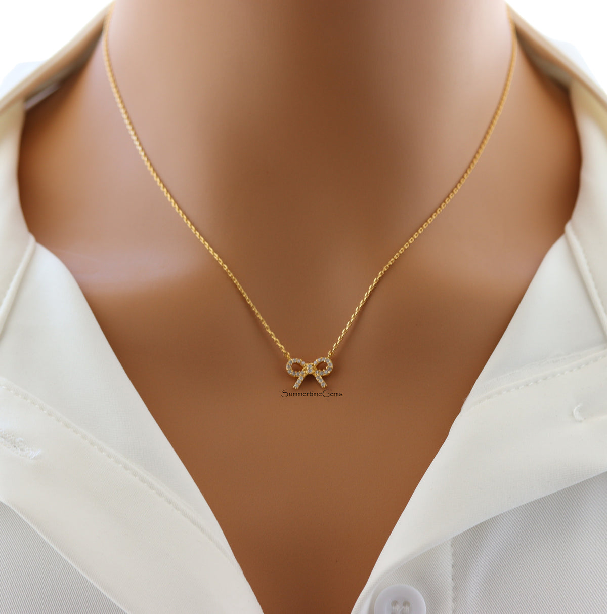 STG 18K Gold Plated Sparkly Cubic Zirconia Ribbon Bow Pendant Necklace – Dainty Gift for HerFEATURES: