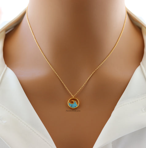 STG 18K Gold Plated Round Wave Coin Pendant Necklace – Minimalist Ocean-Inspired Jewelry