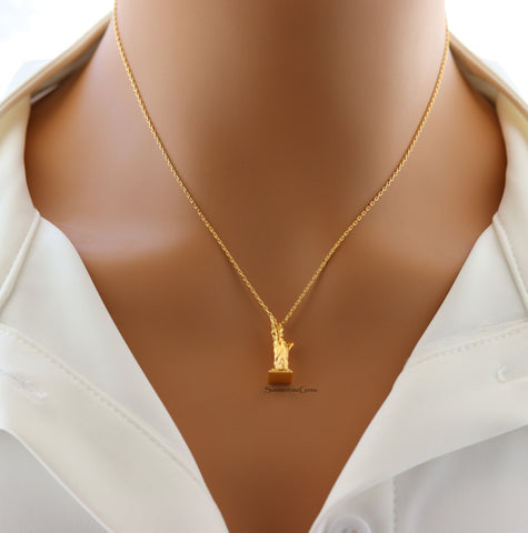 STG 18K Gold Plated Dainty 3D Statue of Liberty Pendant Necklace – Iconic New York Jewelry for Freedom Lovers & Travelers