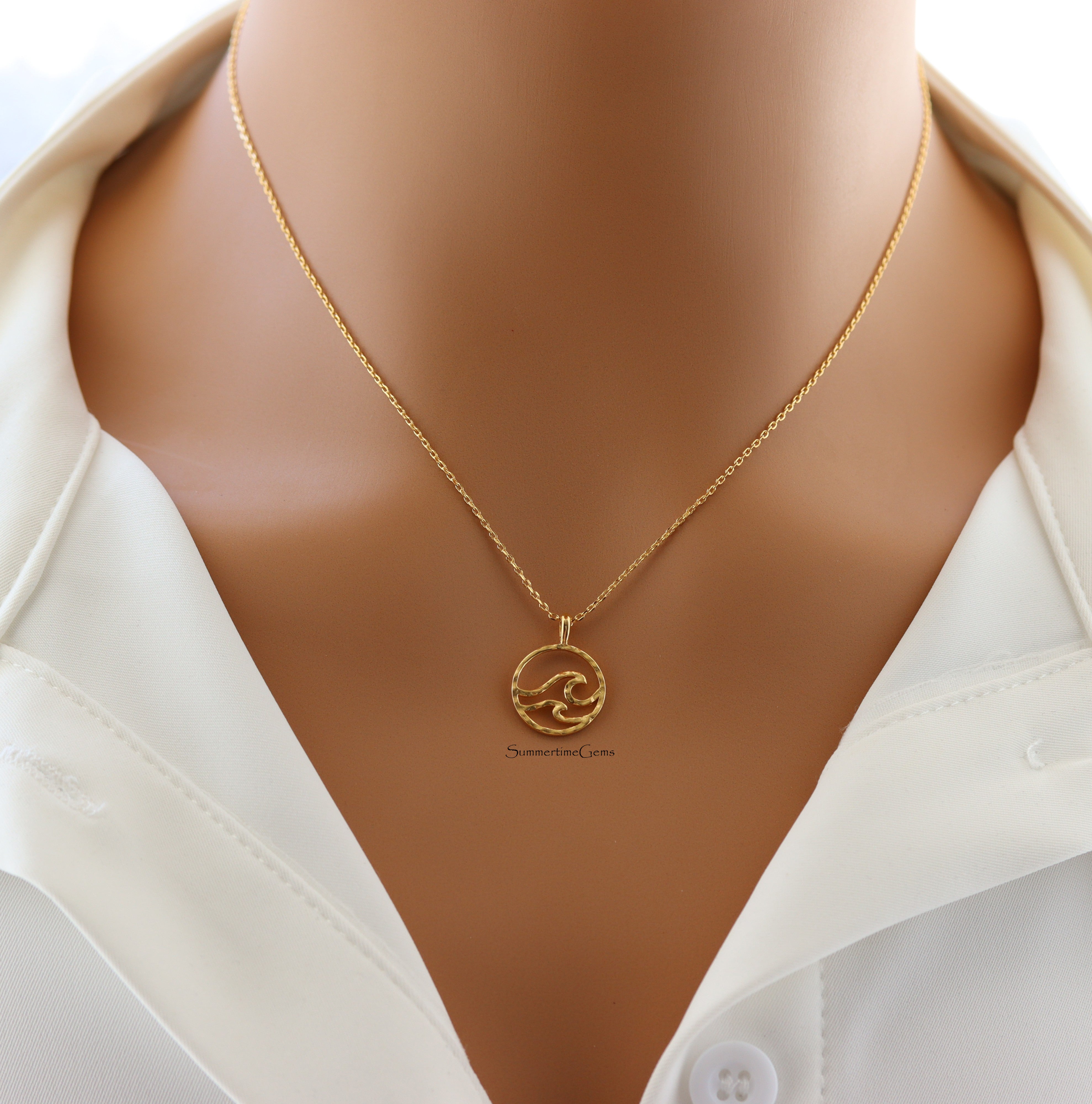 STG 18K Gold Plated Dainty Wave Cutout Coin Pendant Necklace – Minimalist Ocean-Inspired Jewelry for Beach Lovers