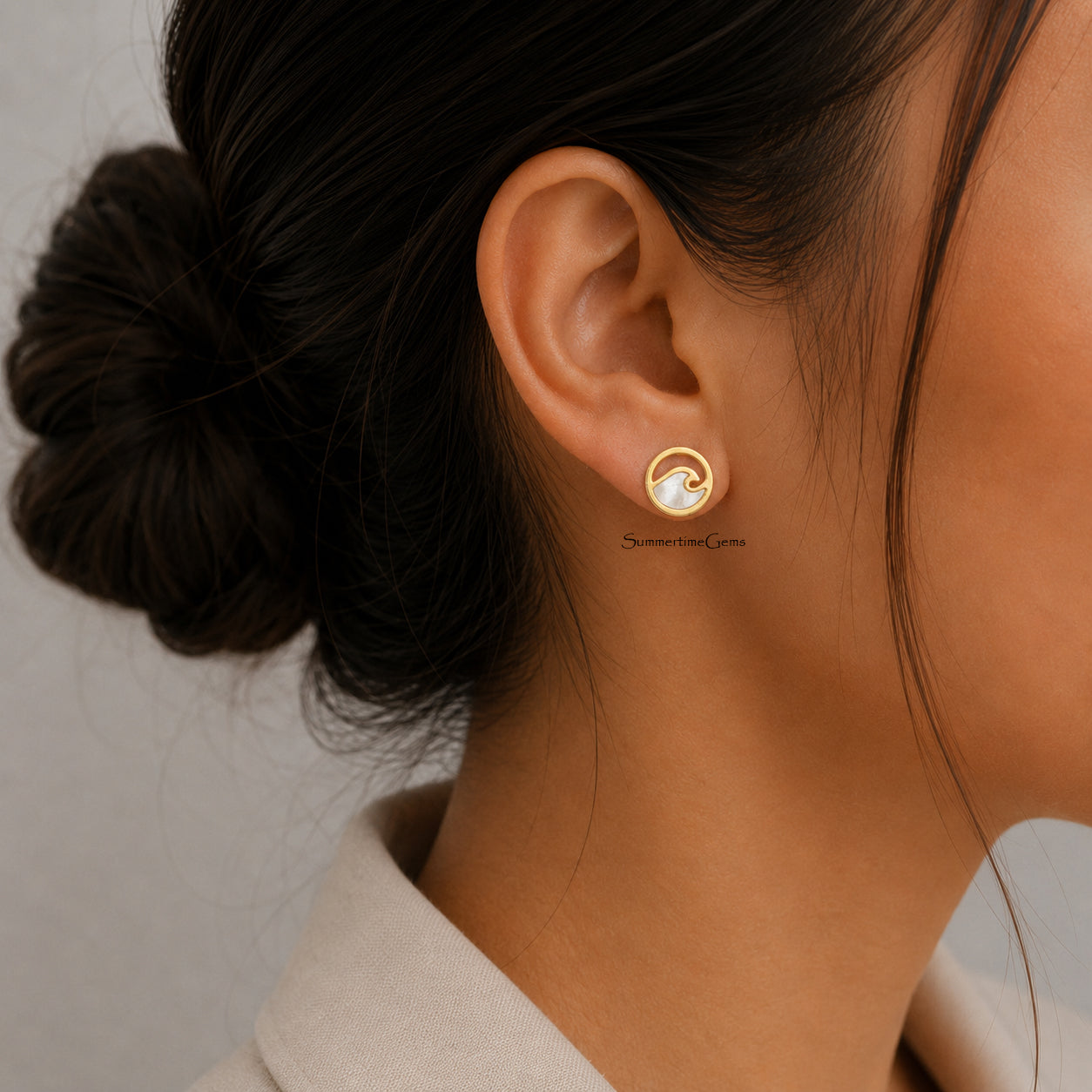 STG 18K Gold Dipped Circle Wave Stud Earrings – Minimalist Ocean Inspired Statement Earrings for Women