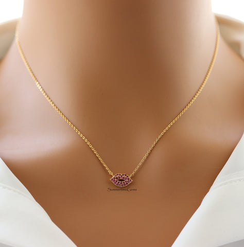 STG 18K Gold Plated Sparkly Rhinestone Lips Pendant Necklace – Bold, Flirty Statement Jewelry