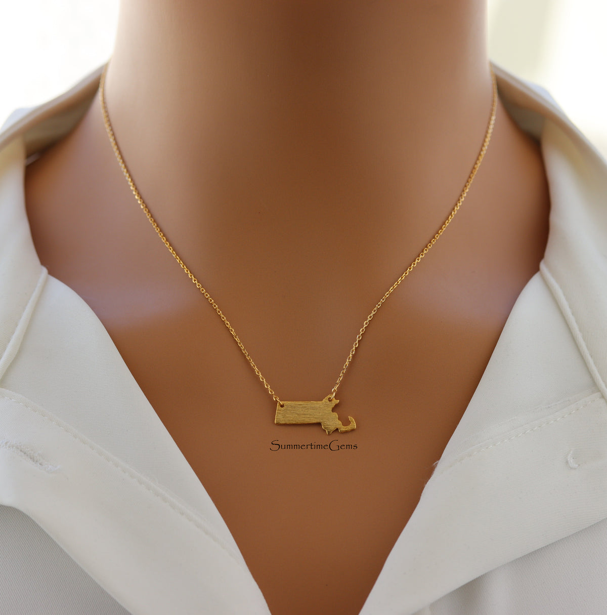 STG 18K Gold Plated Dainty Brushed Massachusetts State Pendant Necklace – Minimalist New England Pride Jewelry for Everyday Wear