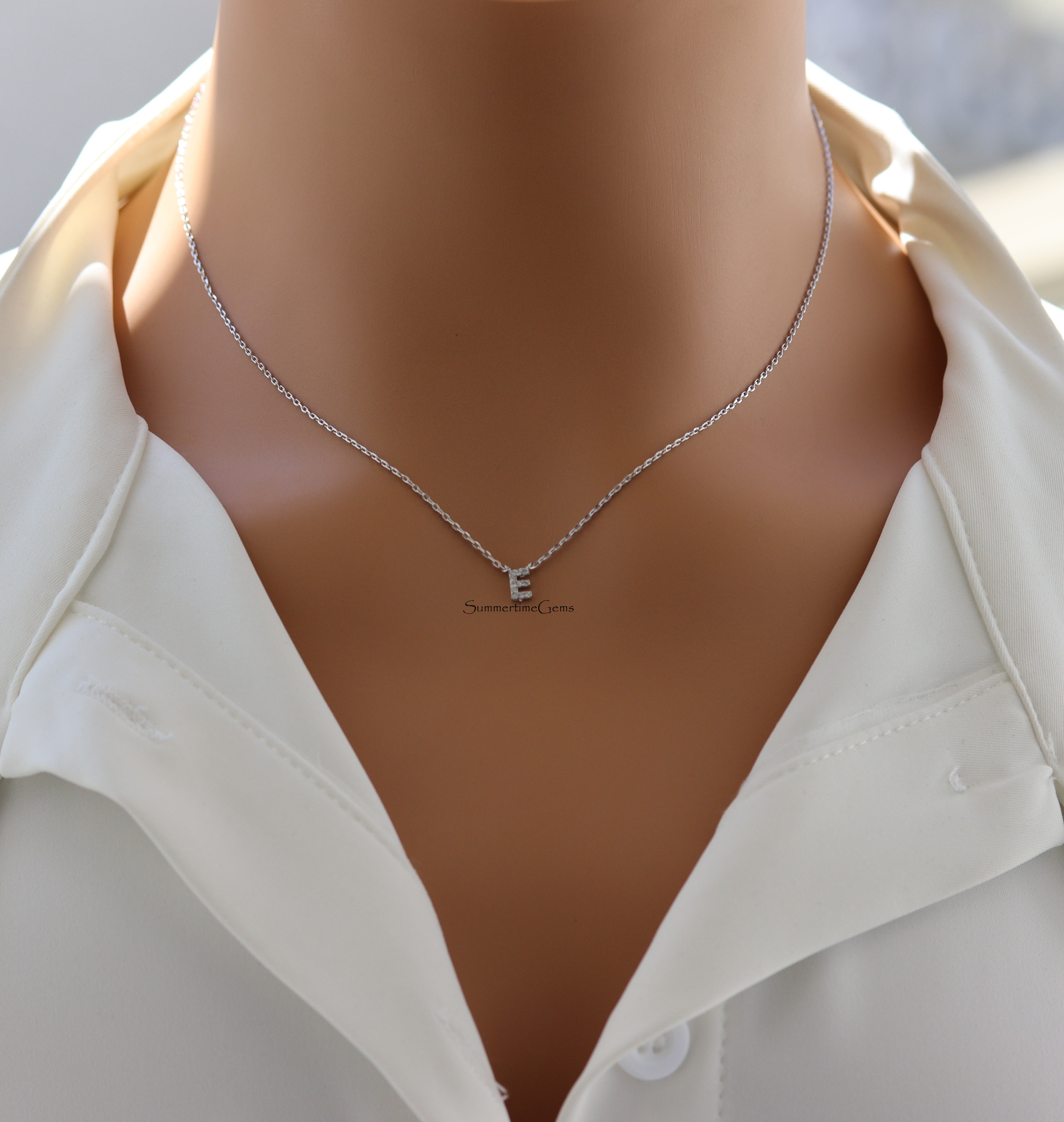 STG 18K Gold Plated Dainty Mini Rhinestone Initial "E" Pendant Necklace – Sparkly Personalized Jewelry Gift