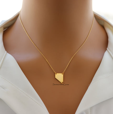 STG 18K Gold Plated Dainty Brushed Nevada State Pendant Necklace – Minimalist Home State Jewelry for Everyday Wear
