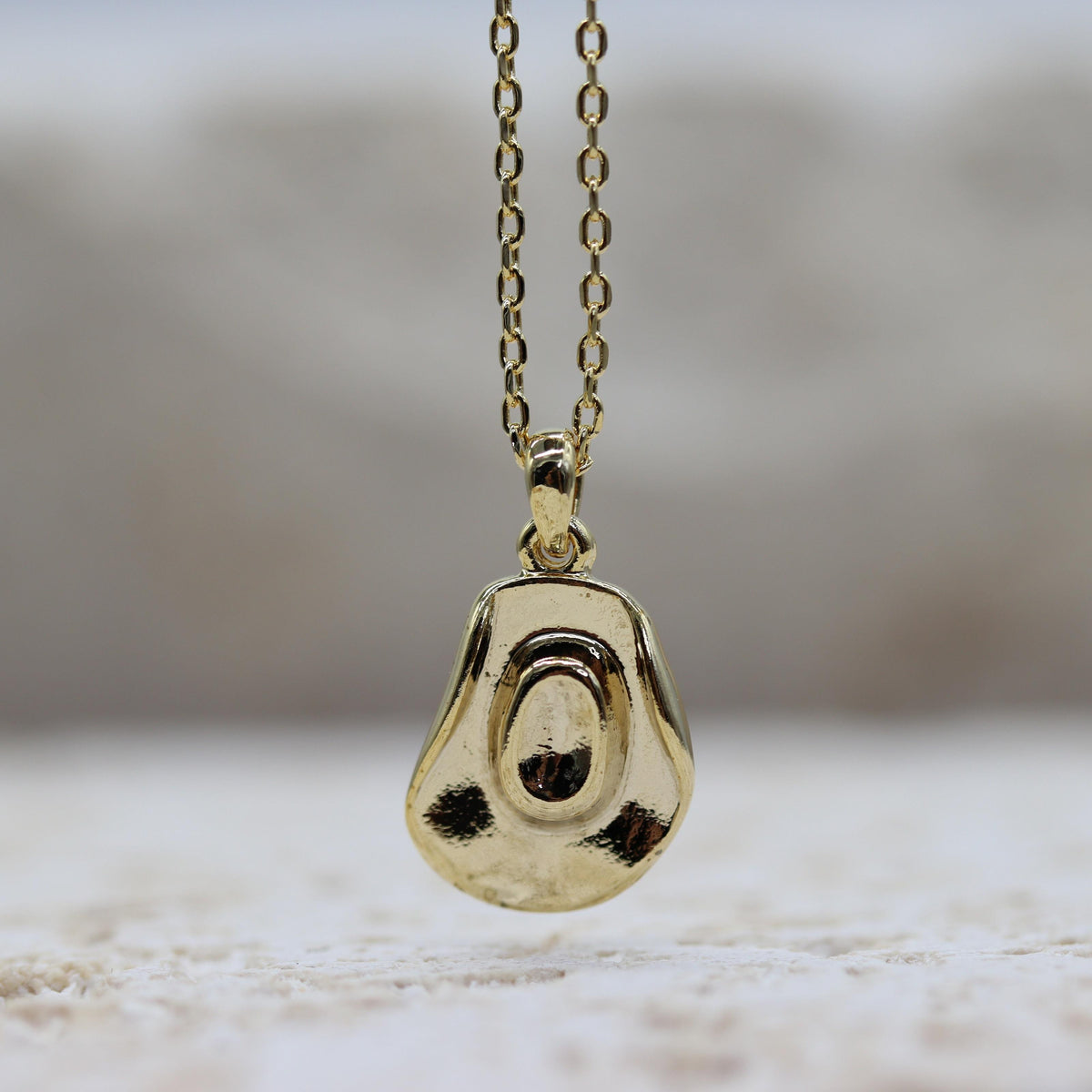 STG 14K Gold Plated Western Cowgirl Hat Pendant Necklace – Trendy Western-Inspired Jewelry
