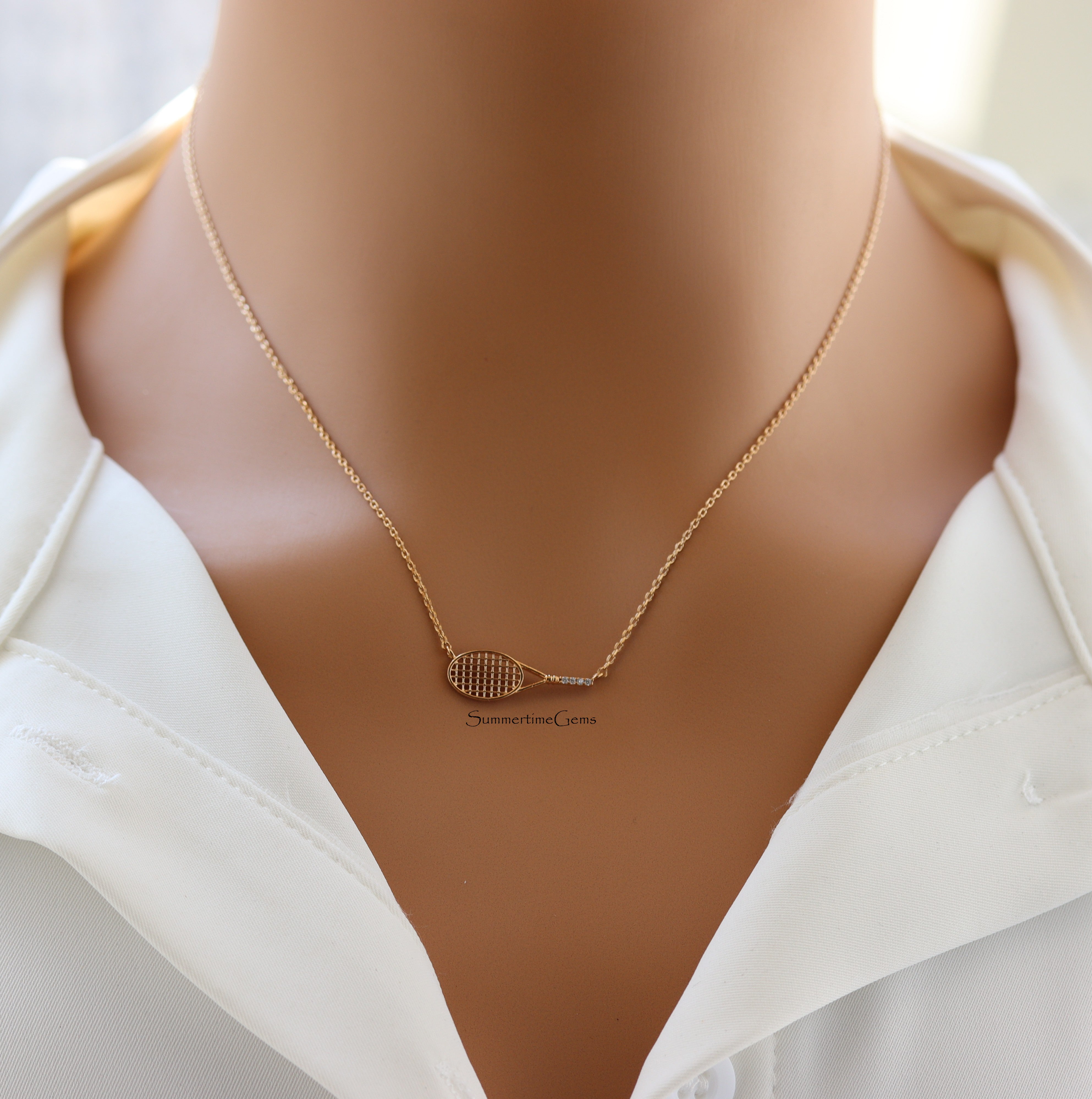 STG 18K Gold Plated Tennis Racket Pendant Necklace – Sporty & Stylish Jewelry for Tennis Lovers