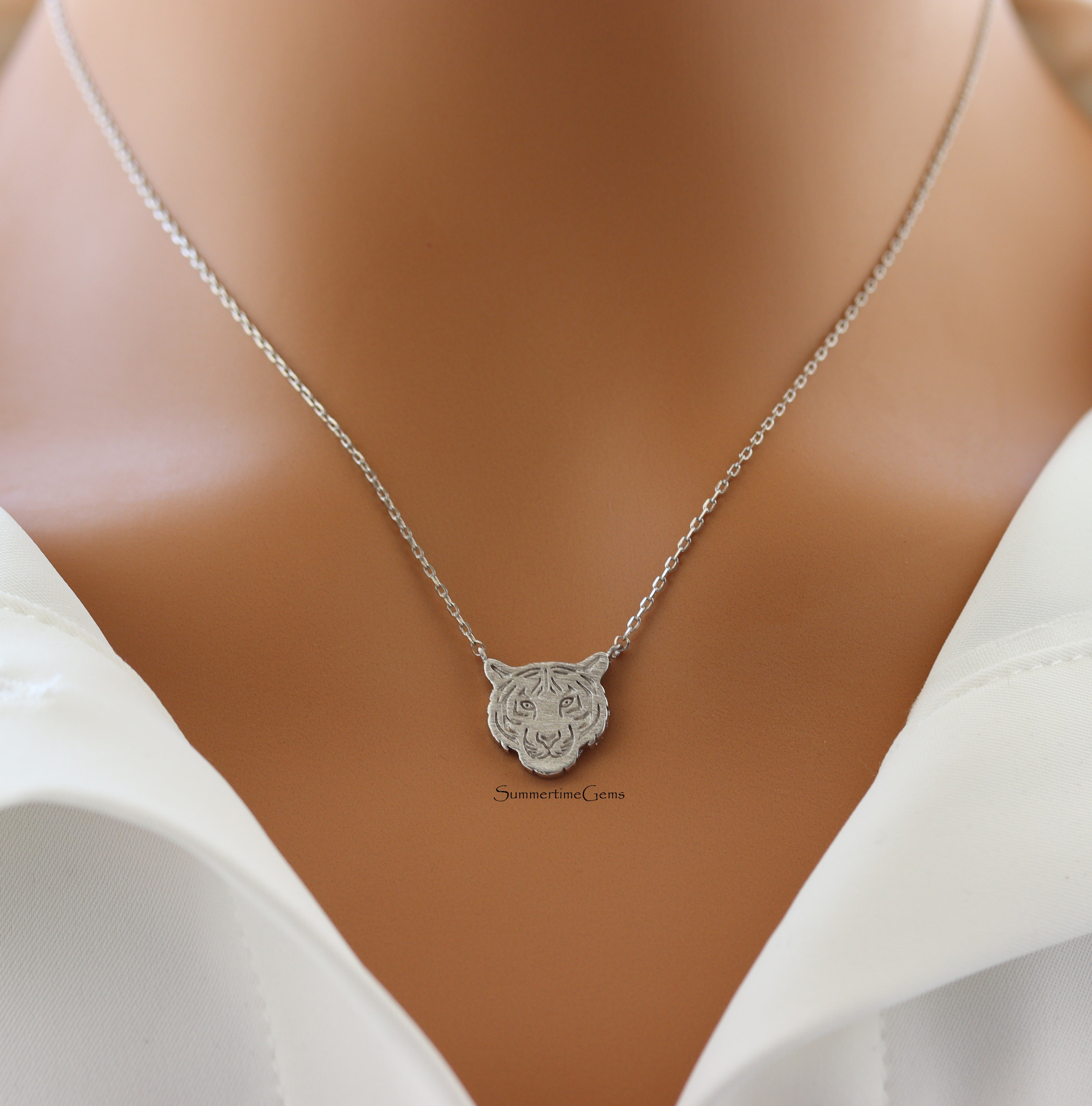 STG 18K Gold Plated Dainty Tiger Head Pendant Necklace – Bold and Fierce Animal Jewelry for Everyday Power