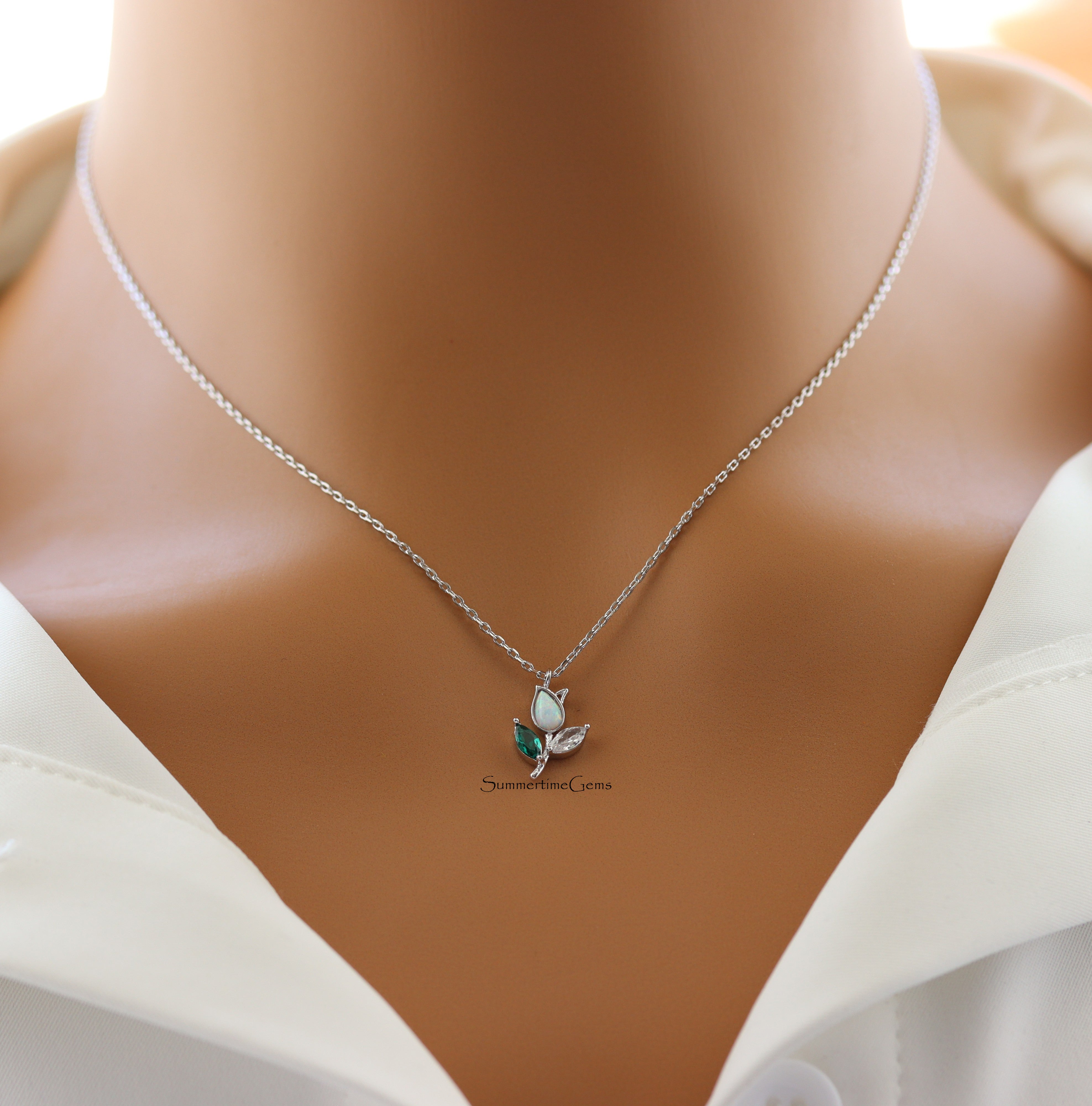 STG 18K Gold Plated Dainty Small Opal Mixed Gem Tulip Crystal Leaf Pendant Necklace – Elegant Nature-Inspired Jewelry for Everyday Glow