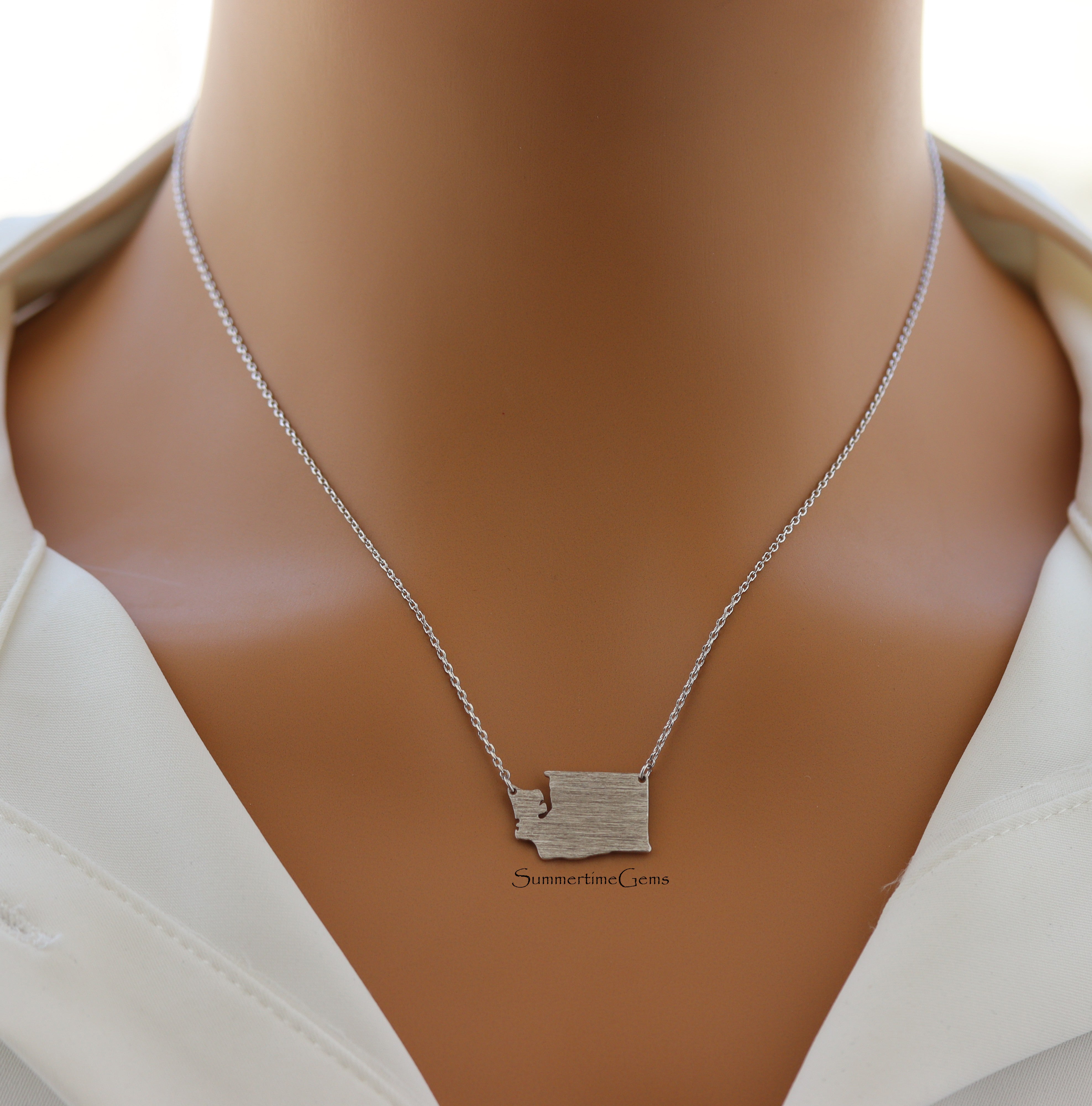 STG 18K Gold Plated Dainty Brushed Washington State Pendant Necklace – Minimalist State Pride Jewelry