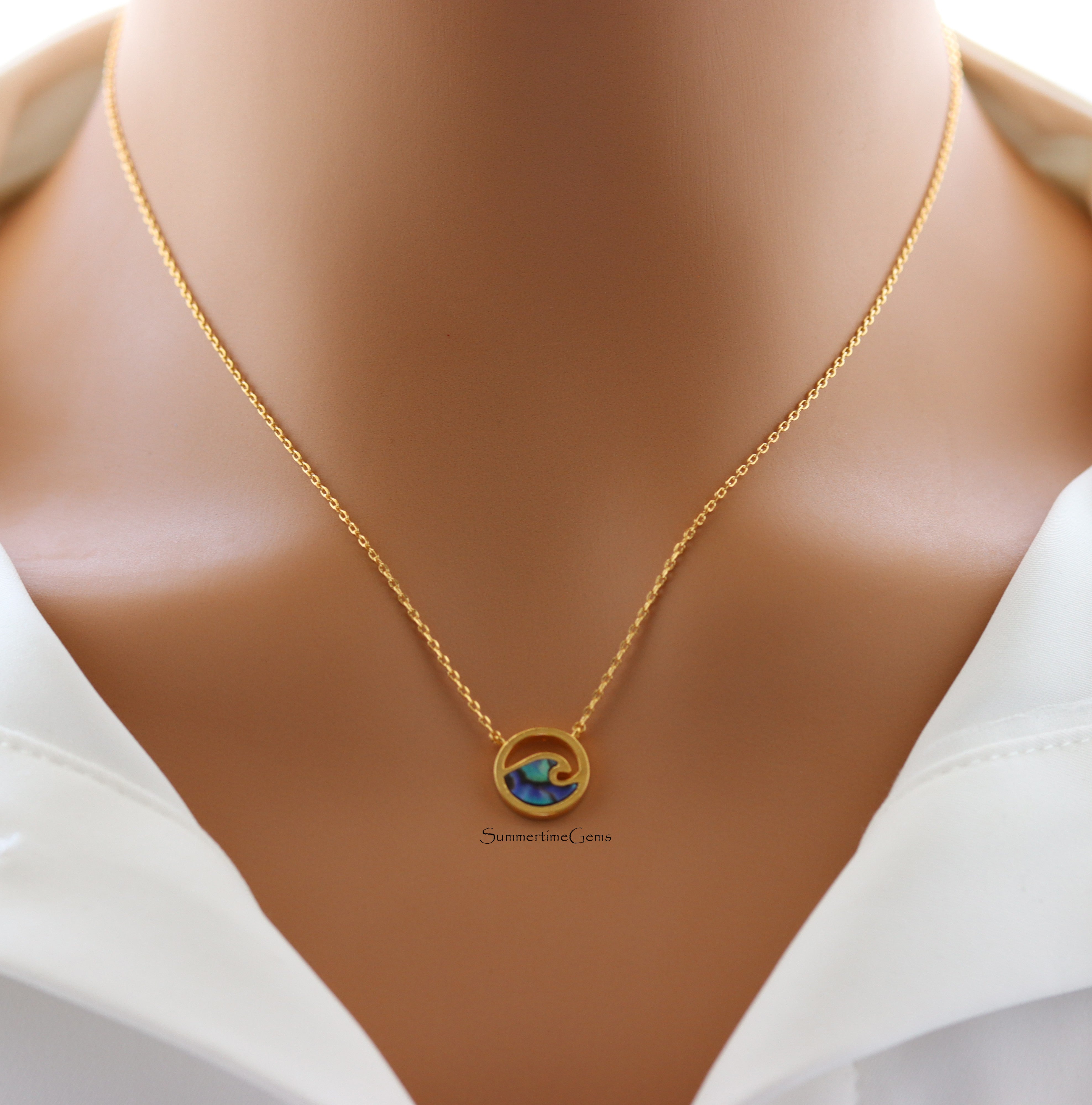 STG 18K Gold Plated Wave Coin Pendant Necklace – Minimalist Ocean-Inspired Necklace for Beach Lovers