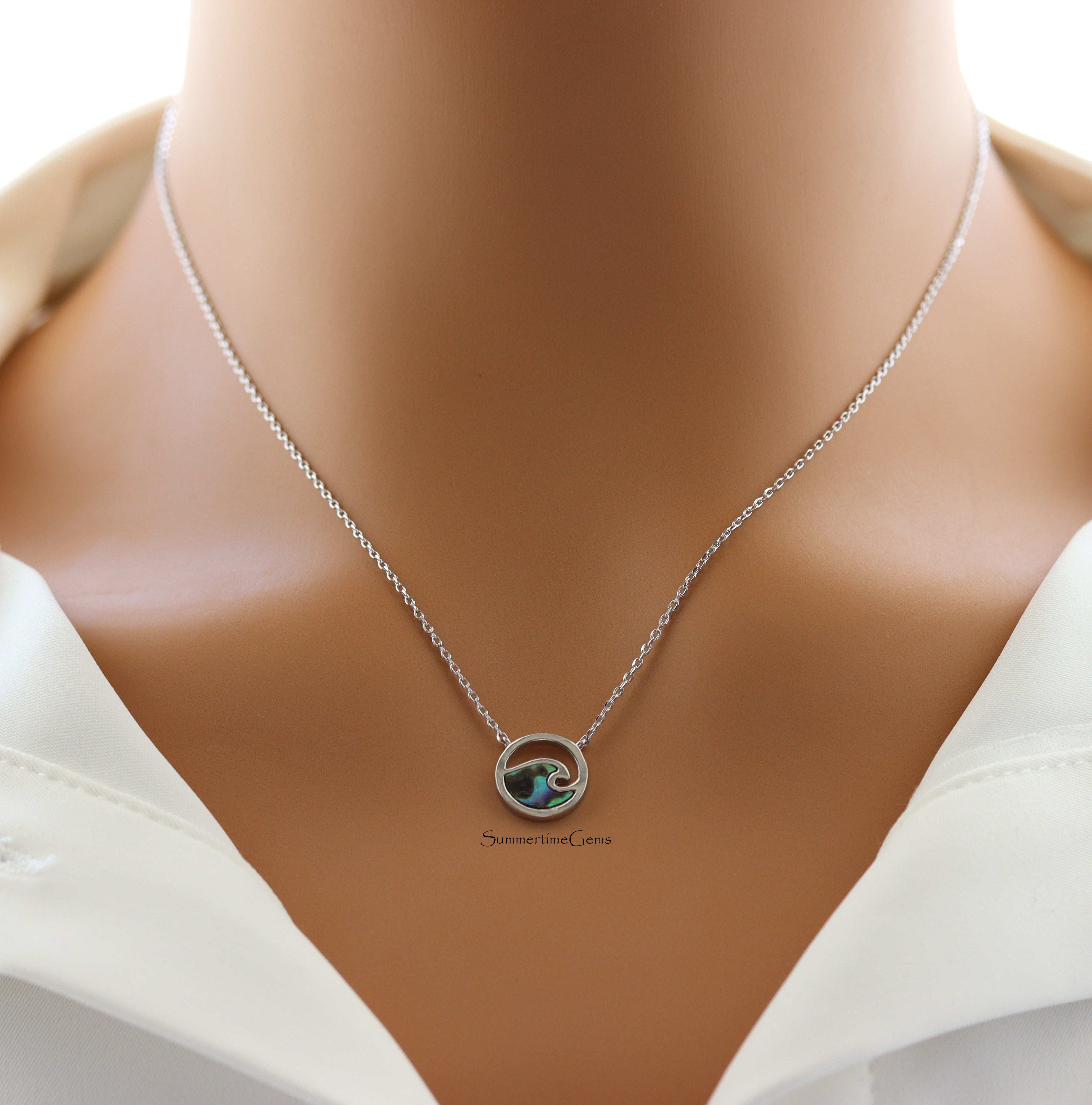 STG 18K Gold Plated Wave Coin Pendant Necklace – Minimalist Ocean-Inspired Necklace for Beach Lovers
