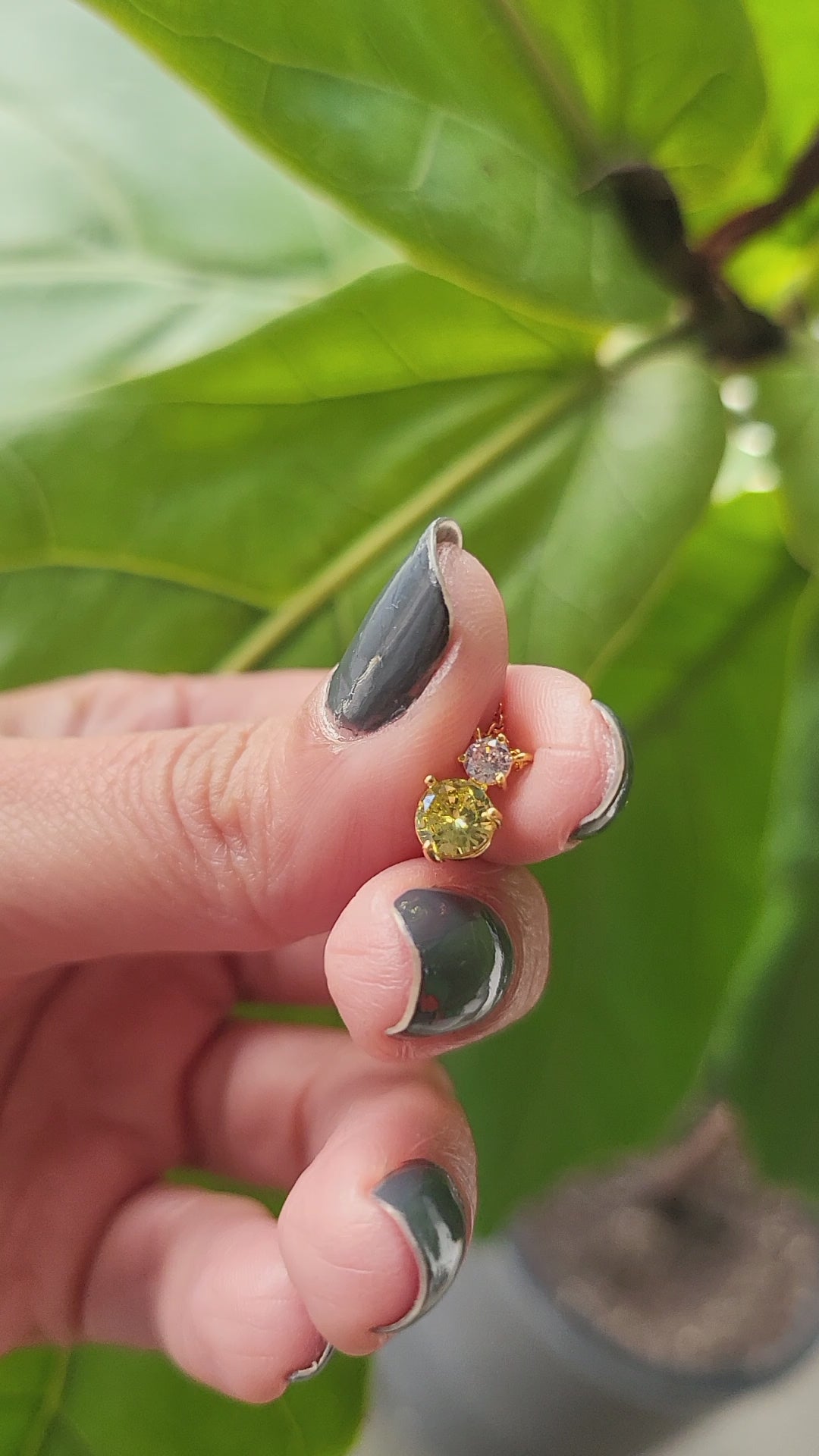 STG 18K Gold Plated August Peridot Birthstone Pendant Necklace – Dainty Green Gem Jewelry for Leo & Virgo Babes