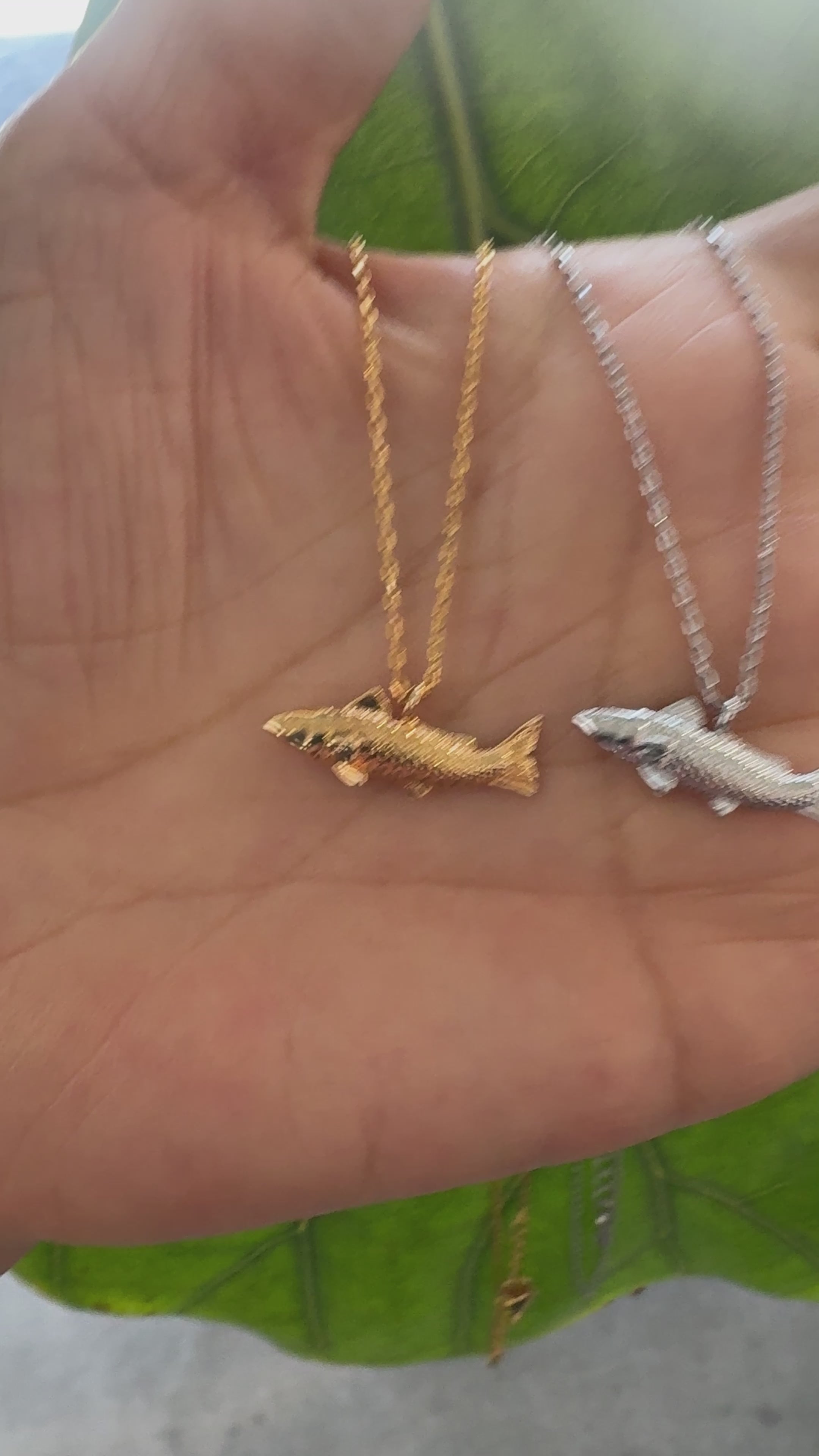STG 18K Gold Plated Dainty 3D Fish Pendant Necklace – Ocean-Inspired Minimalist Jewelry for Beach Lovers & Dreamers