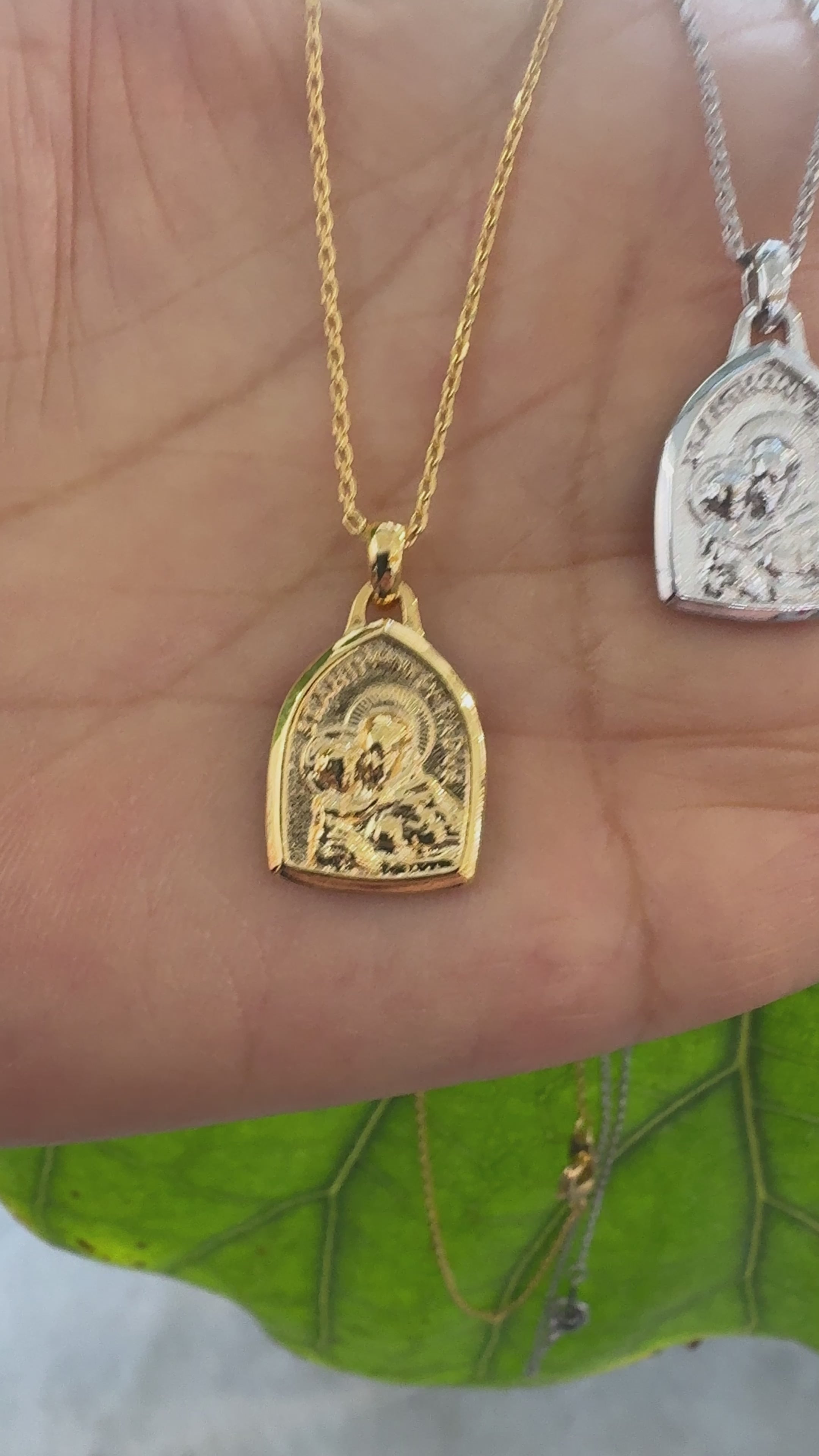 STG 18K Gold Plated St. Anthony Medal Pendant Necklace – Catholic Patron Saint Jewelry for Faith, Protection & Guidance